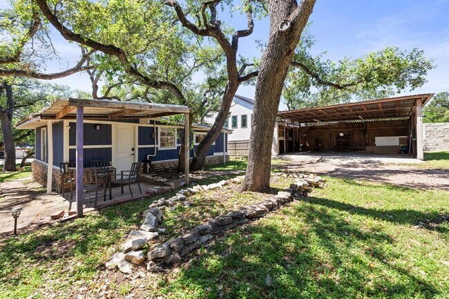 Building Photo - 14802 Arrowhead Dr