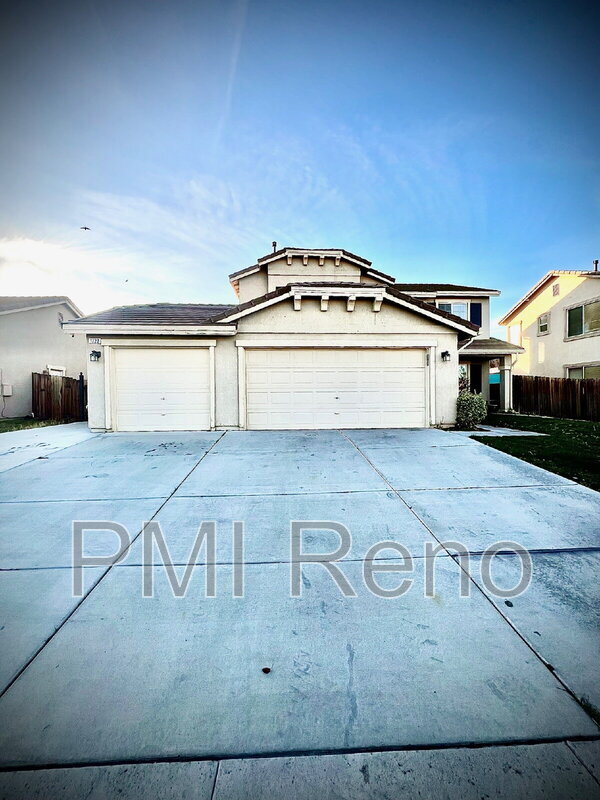 Foto del edificio - 1720 Oak Dr