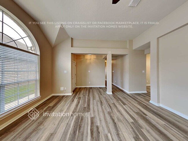Foto del edificio - 3831 Princeton Park Ct