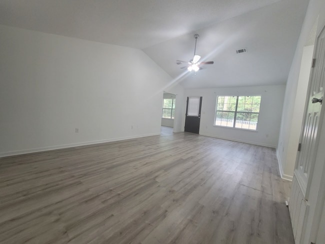 Building Photo - 141 Palmetto Dr