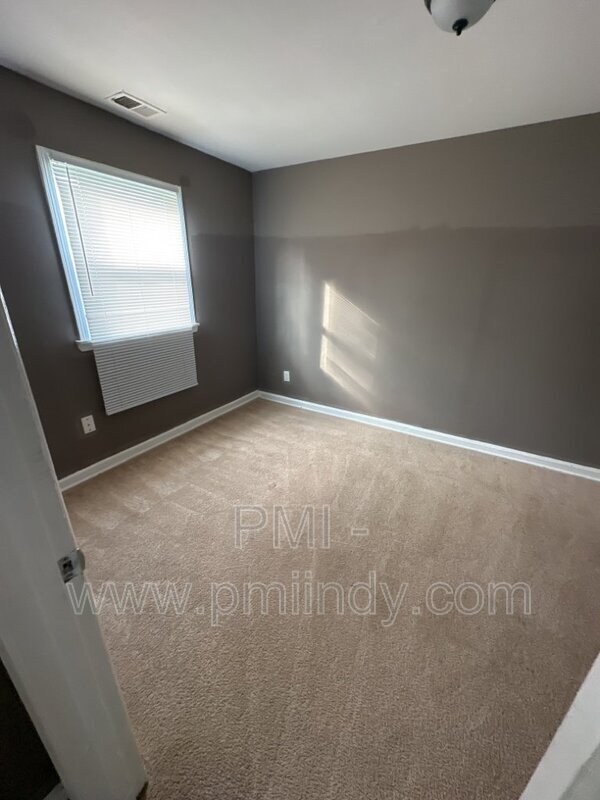Building Photo - 6137 Nimitz Dr
