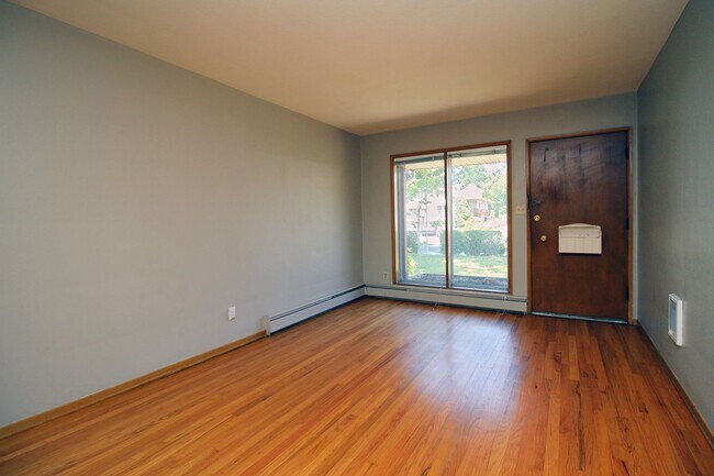 Foto del edificio - 2404-2418 SE 58th
