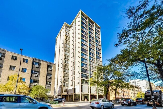 Foto del edificio - 5740 N Sheridan Rd