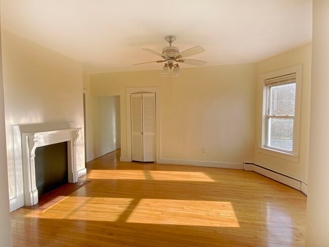Dining Room - 111 Ashland St