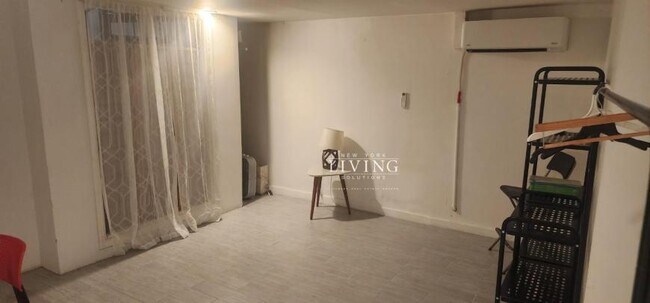 Foto del edificio - 0 bedroom in Brooklyn NY 11221