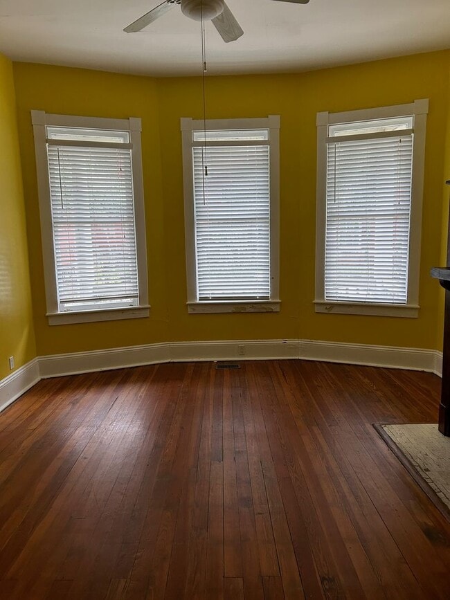 Foto del edificio - Savannah 1ST Floor of Duplex on Whitaker Street @ 34th-Near Forsyth Park