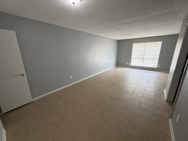 Foto del edificio - 5440 Flowering Peach Dr