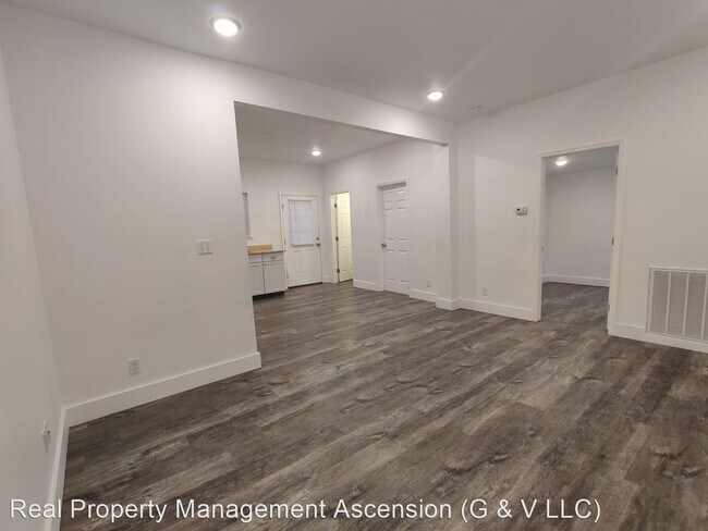 Foto del edificio - 3 br, 2 bath House - 1 Mill St