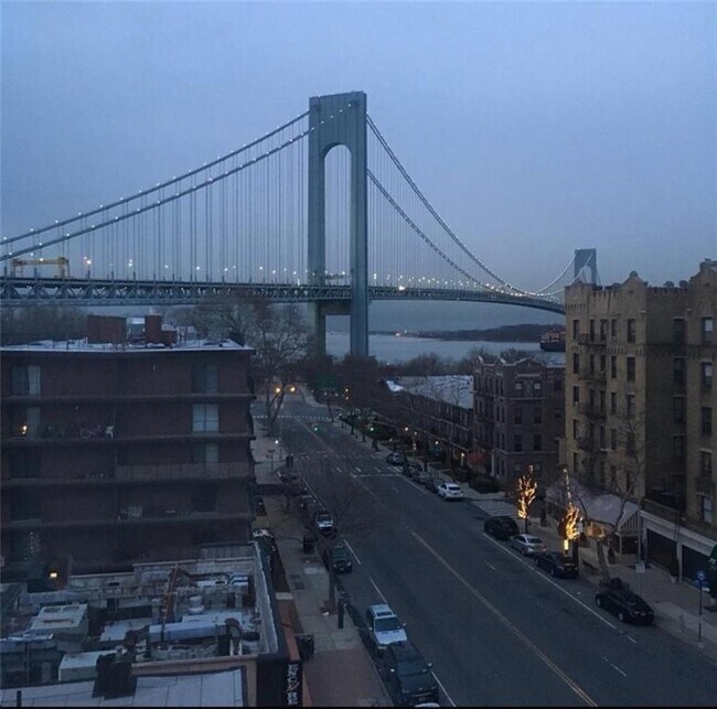 Foto del edificio - 9921 4th Ave