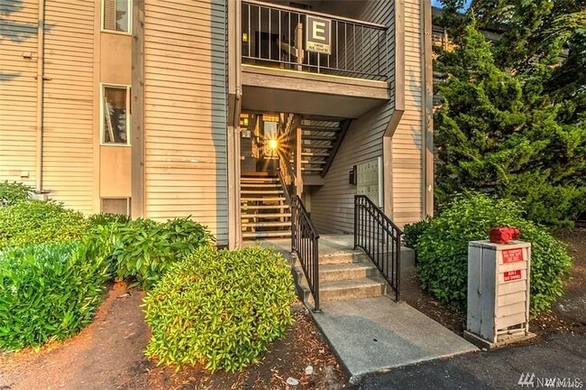 Foto del edificio - 14630 NE 32nd St