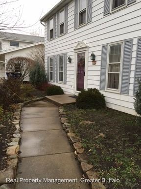 Building Photo - 144 Pin Oak Dr