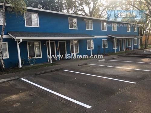Building Photo - 1147 N Cedar St