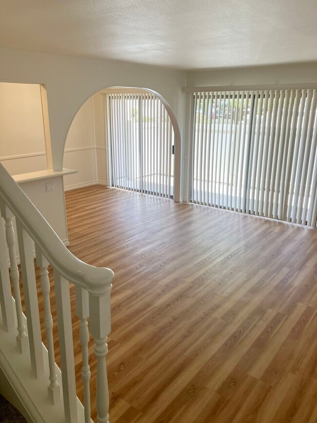 Building Photo - 1174 Kirkford Way