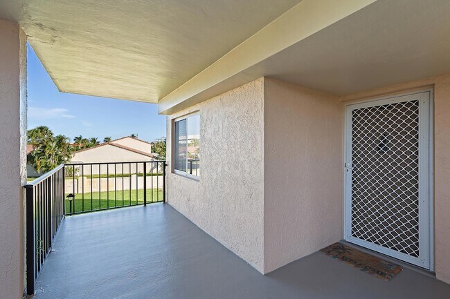 Foto del edificio - 275 Palm Ave