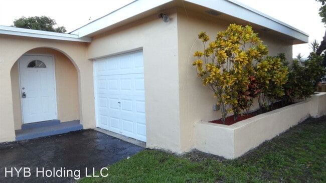 Building Photo - 3 br, 2 bath House - 9100 NW 26th Pl