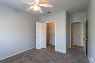 1BR, 1BA - 649SF - Villas at Bandera