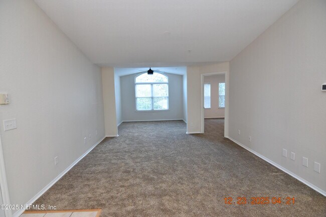 Foto del edificio - 13810 Sutton Park Dr N