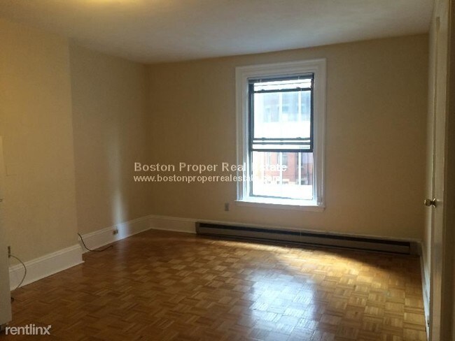Building Photo - 110 Newbury St