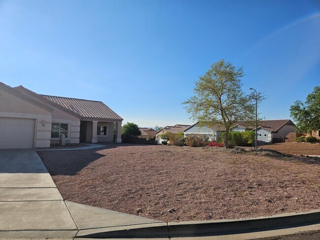 Foto del edificio - Spacious 2-Bedroom + Den Home with Modern Upgrades in Fox Creek Sanctuary (55+ Community)