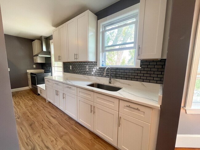 Foto del edificio - 87-89 Goodridge St