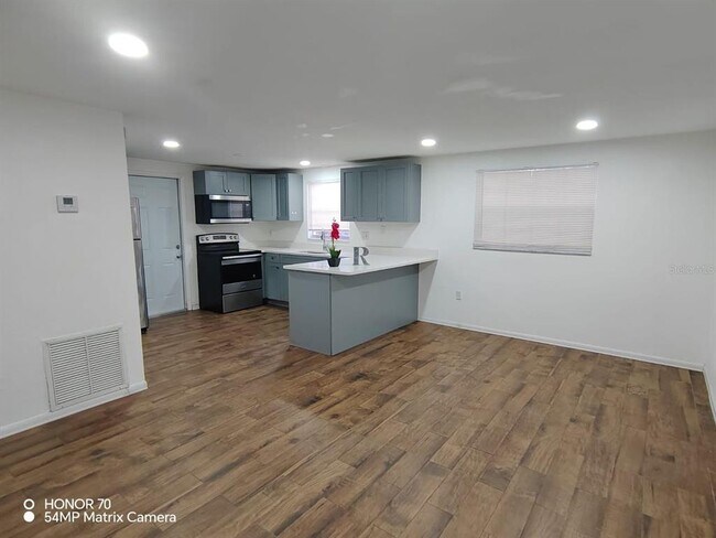 Foto del edificio - 1103 33rd Ave W