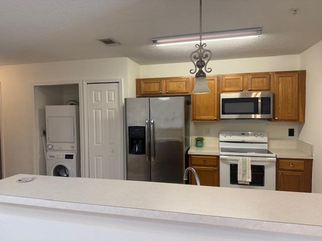 Foto del edificio - 7920 Merrill Rd