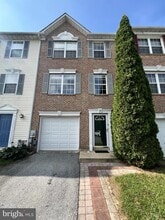 Building Photo - 18 Emandan Ln