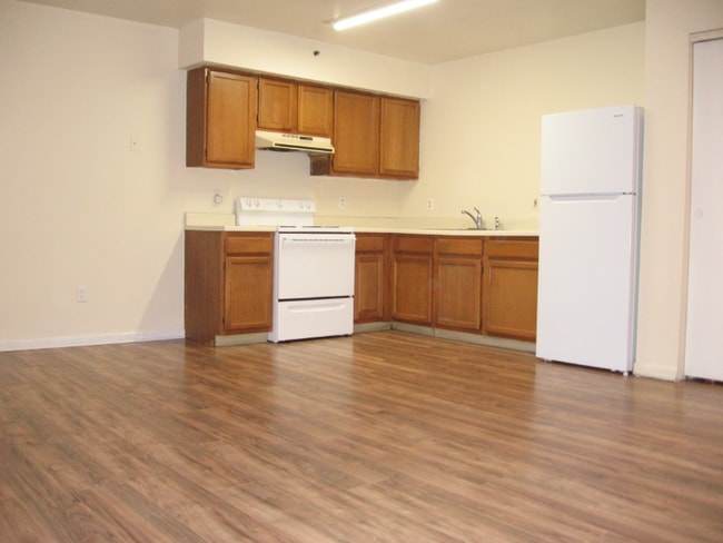 Building Photo - 641 S Woodward St