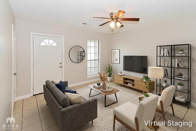 Building Photo - 10571 Chateau Dr