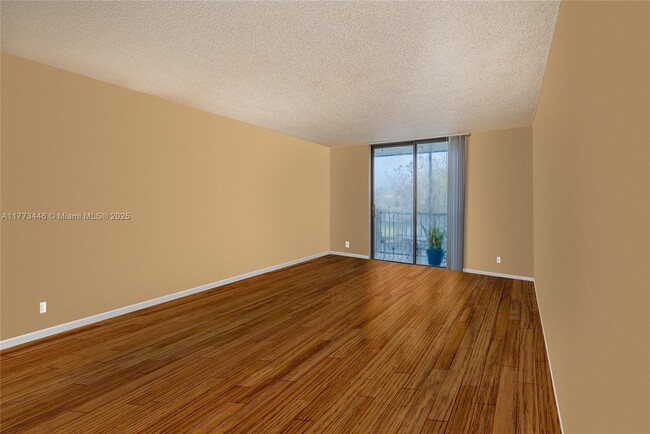 Building Photo - 16851 NE 23rd Ave