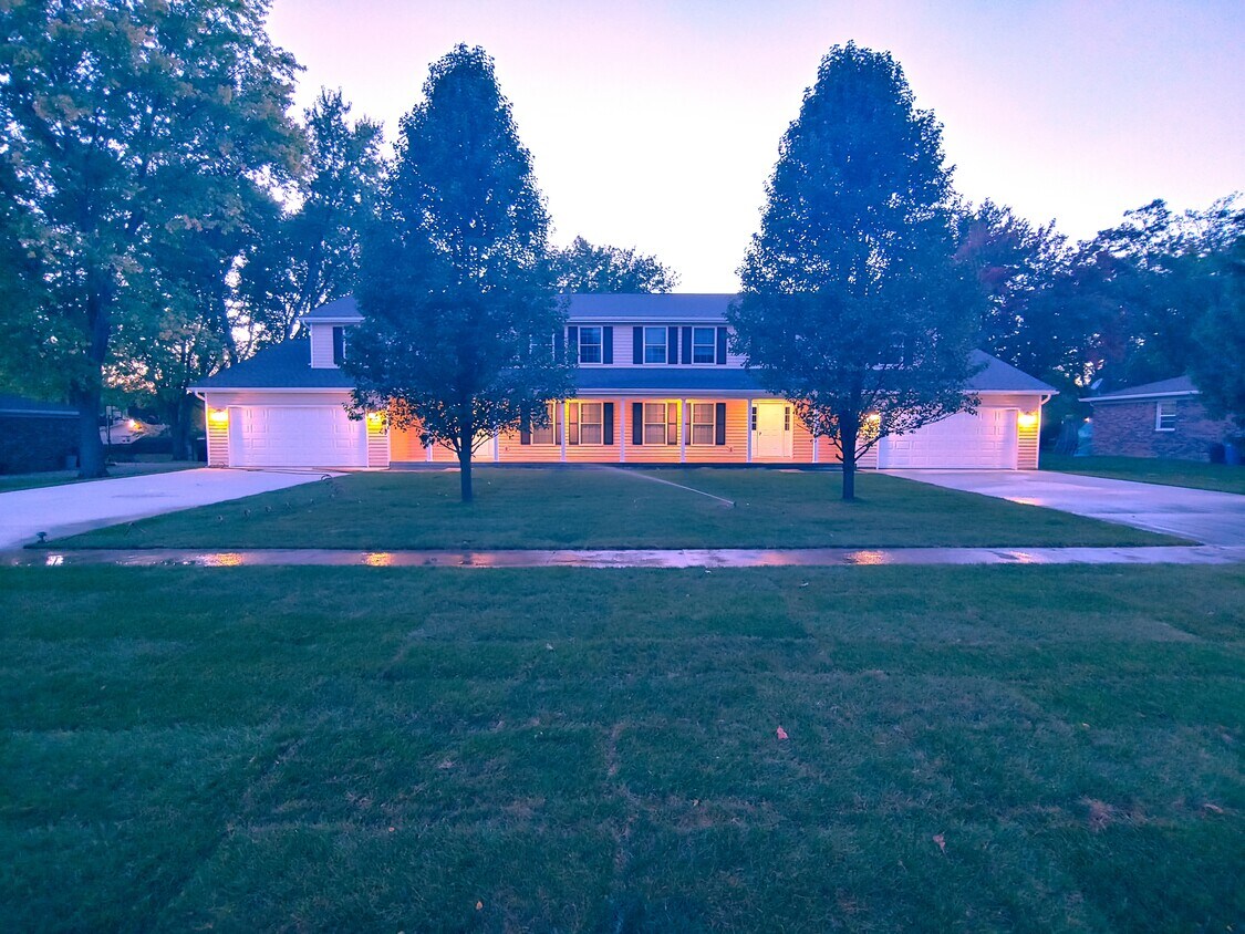 Primary Photo - 7762 Knue Rd