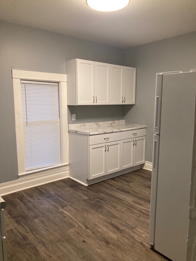 Armarios de cocina - 518 Walnut Ct