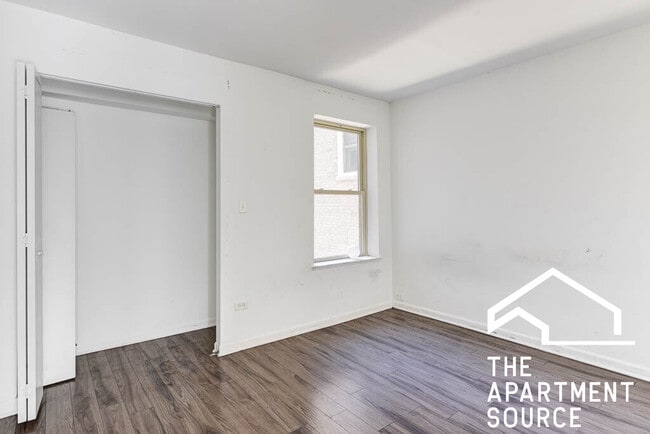 Foto del edificio - 925 W Carmen Ave
