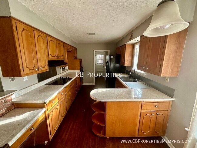 Building Photo - 5621 Barfield Rd