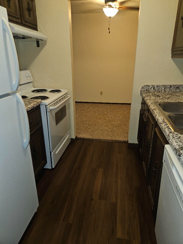 Foto principal - 11828 W North Ave