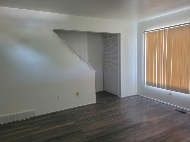 Foto del edificio - 3124 E Lafayette St