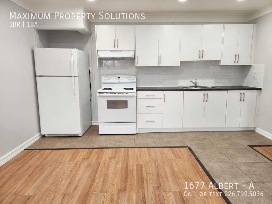 Primary Photo - 1 bedroom recently updated available immed...