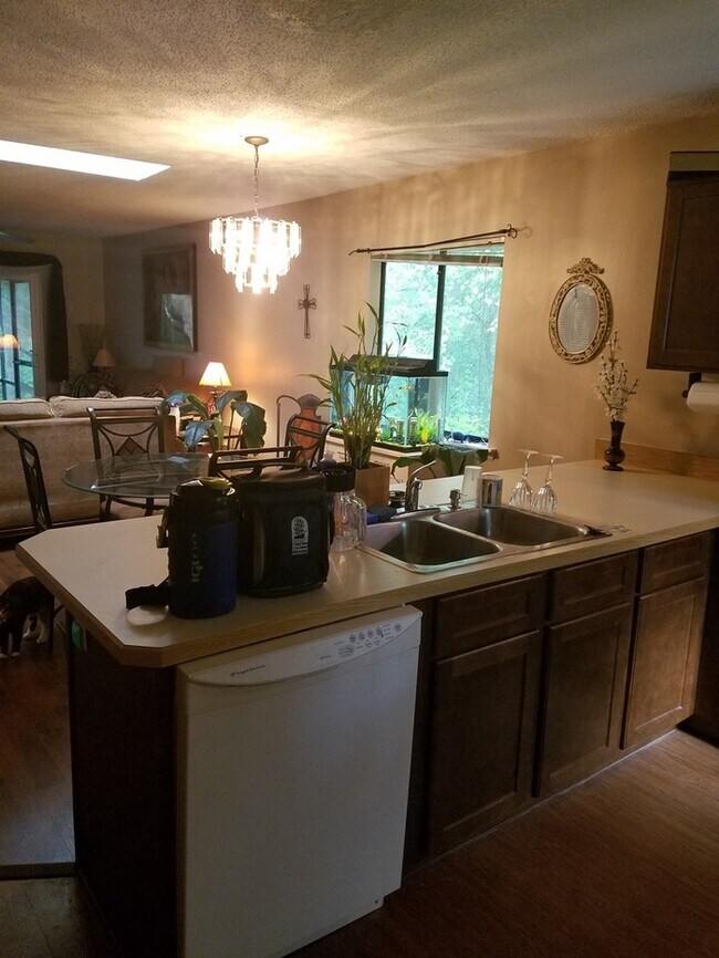 Foto del edificio - 2 Bed/2 Bath half duplex