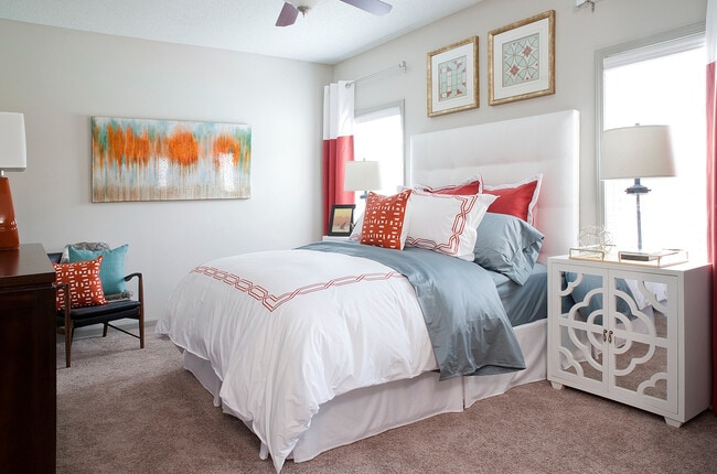 Bedroom - 1000 Spalding