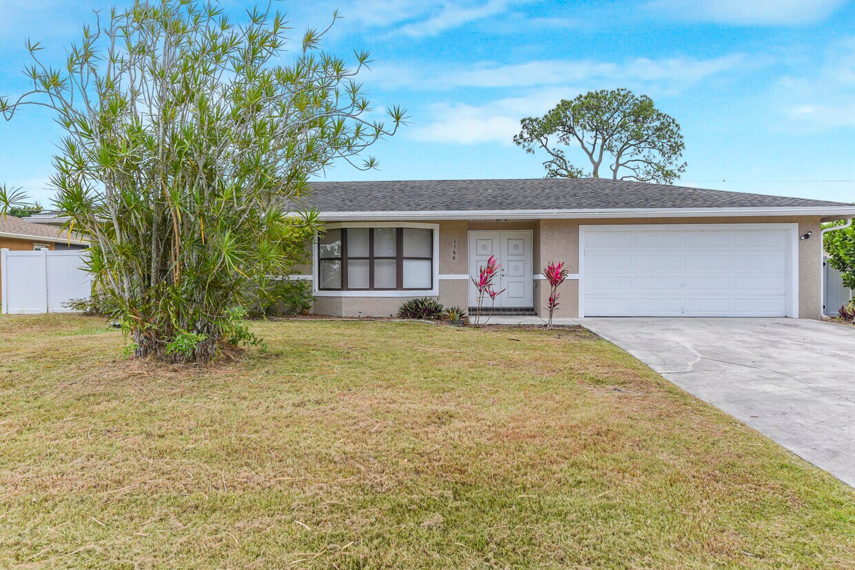 Foto principal - 1168 SE Clifton Ln