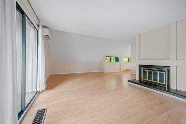 Foto del edificio - 101 Mallard Dr