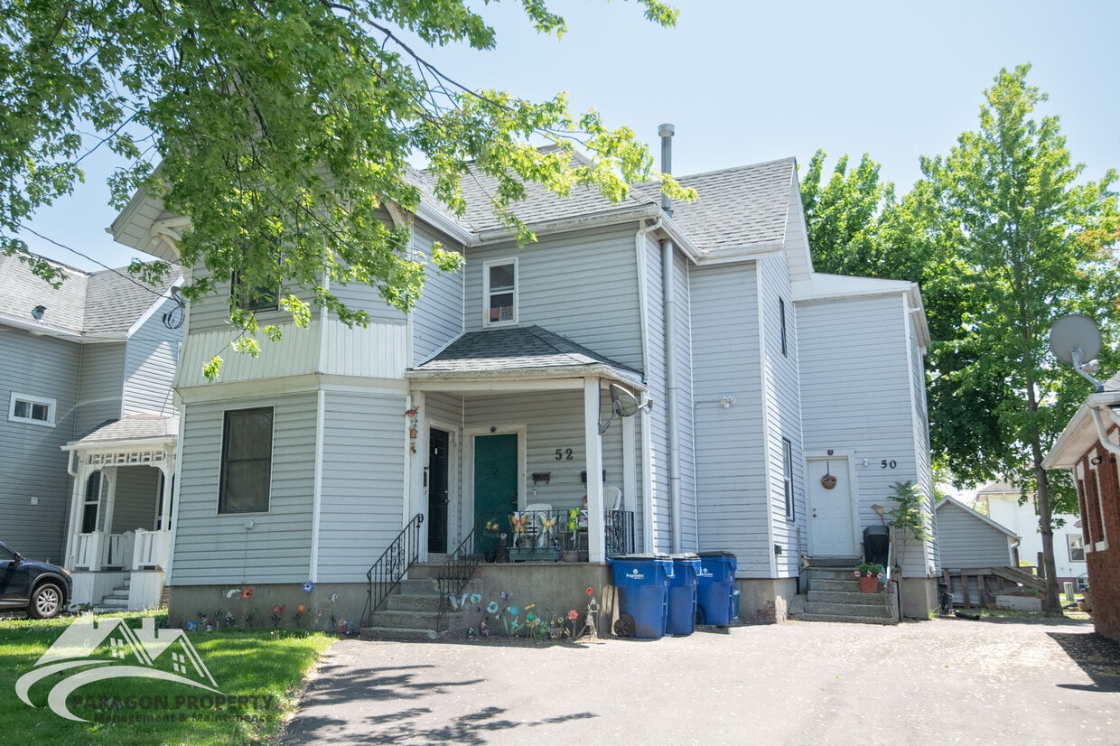 Primary Photo - 50 Wellington St E