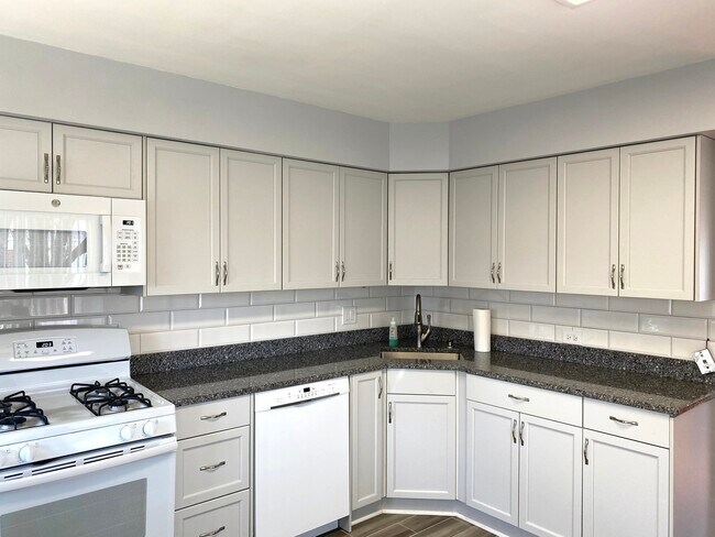 Foto del edificio - 9016 N Clifton Ave