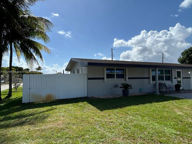 Foto del edificio - 1000 NW 76th Terrace