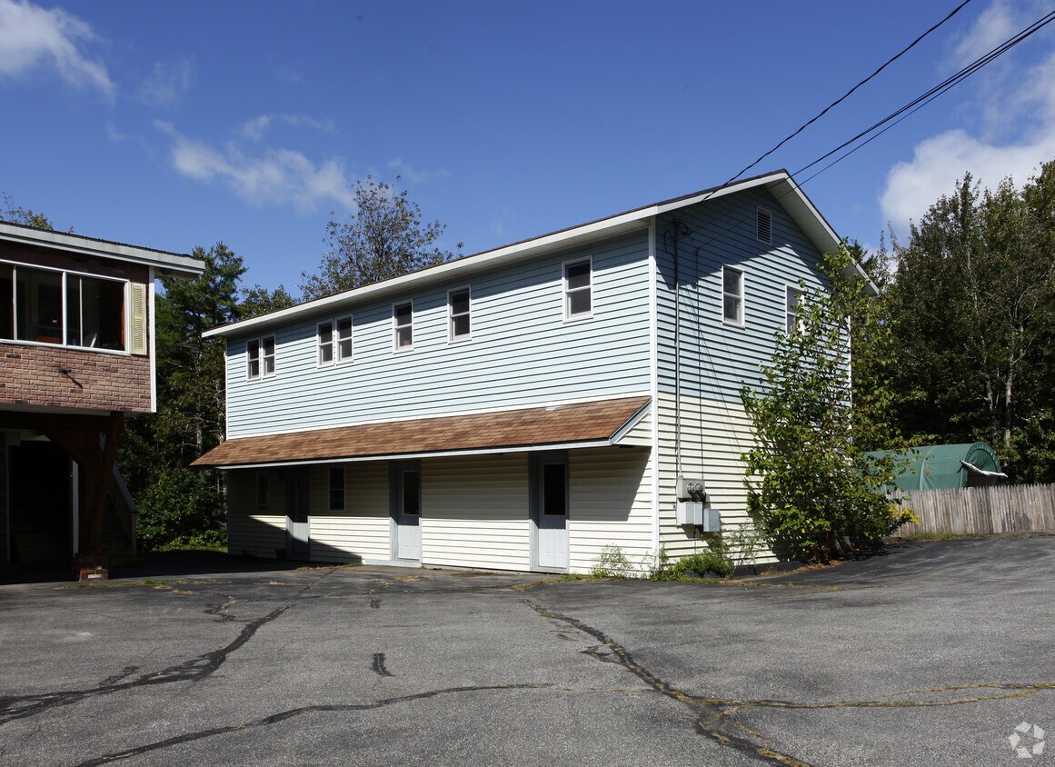 Building Photo - 9-11 Lucky Ln