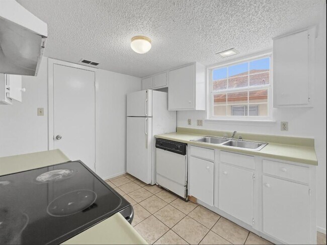 Foto del edificio - 3427 Willowrun Dr