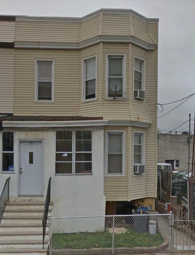 Foto del edificio - 50 Washburn St