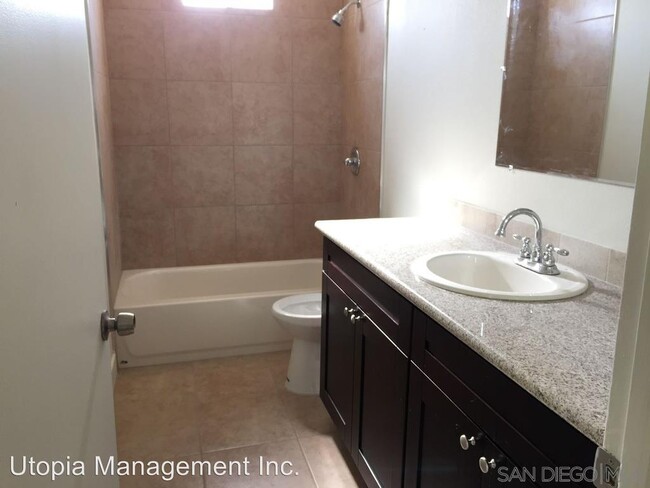 Foto del edificio - 1407 E 7th St