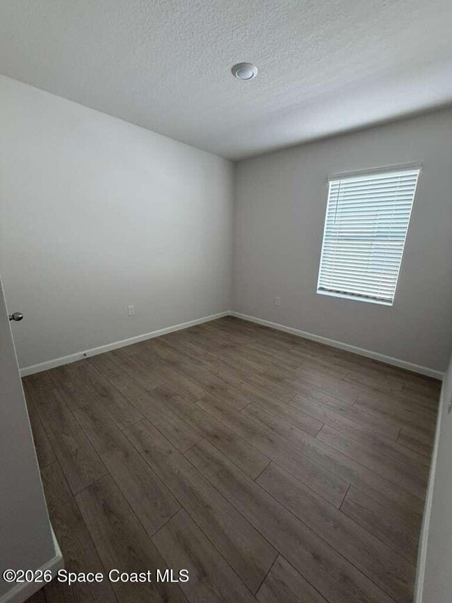 Building Photo - 1434 Garabaldi Cir SE