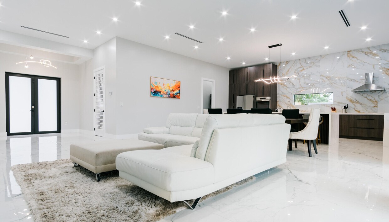 Foto principal - 909 NW 4th Ave